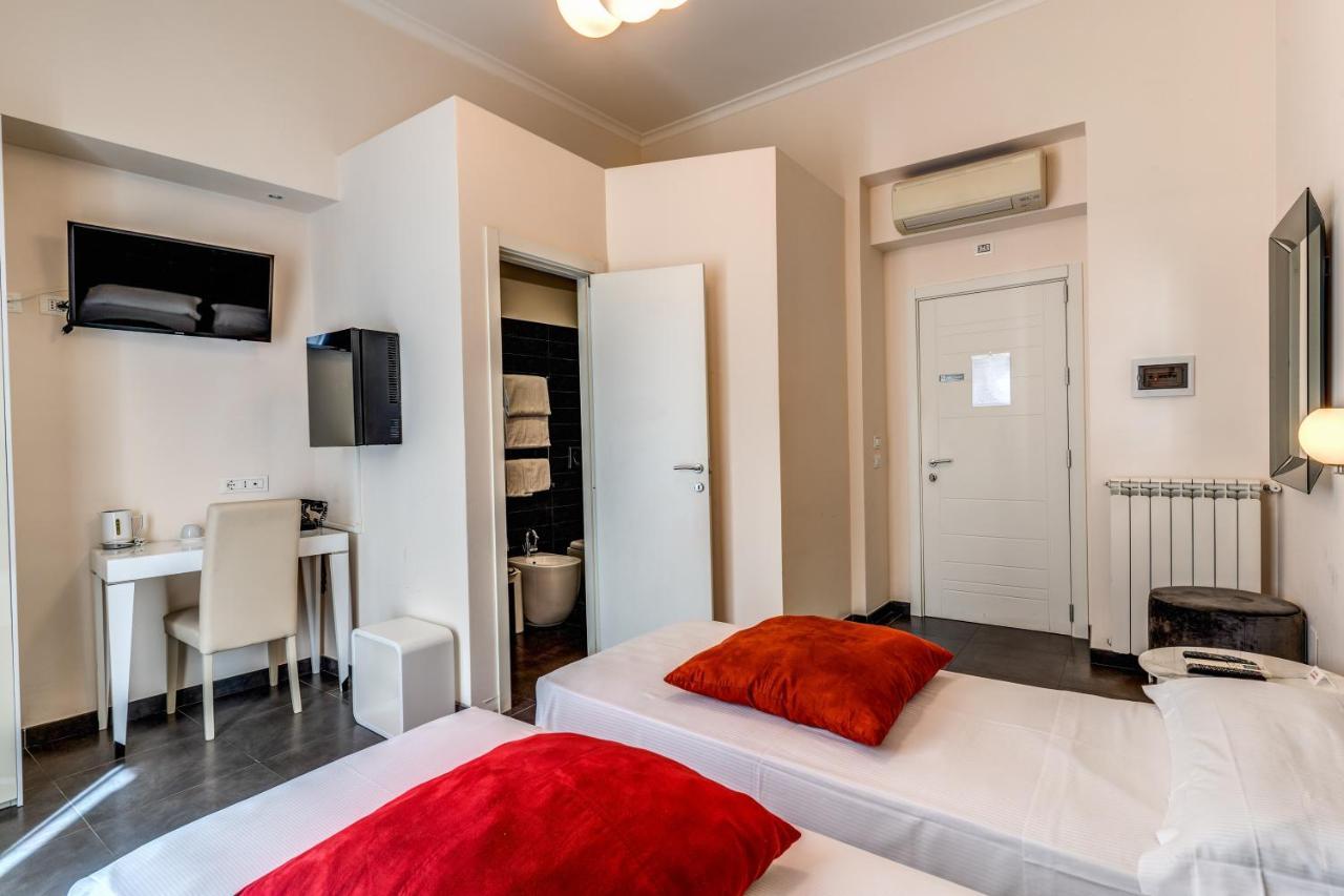 Deko Rome Bed & Breakfast Bagian luar foto