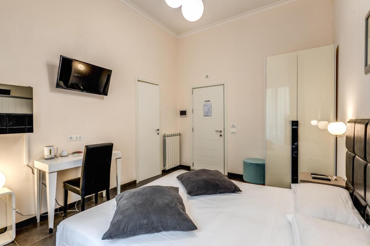 Deko Rome Bed & Breakfast Bagian luar foto