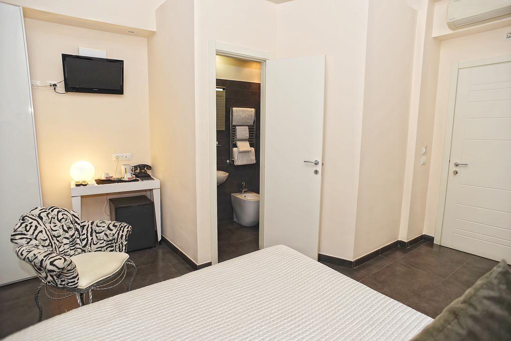 Deko Rome Bed & Breakfast Bagian luar foto